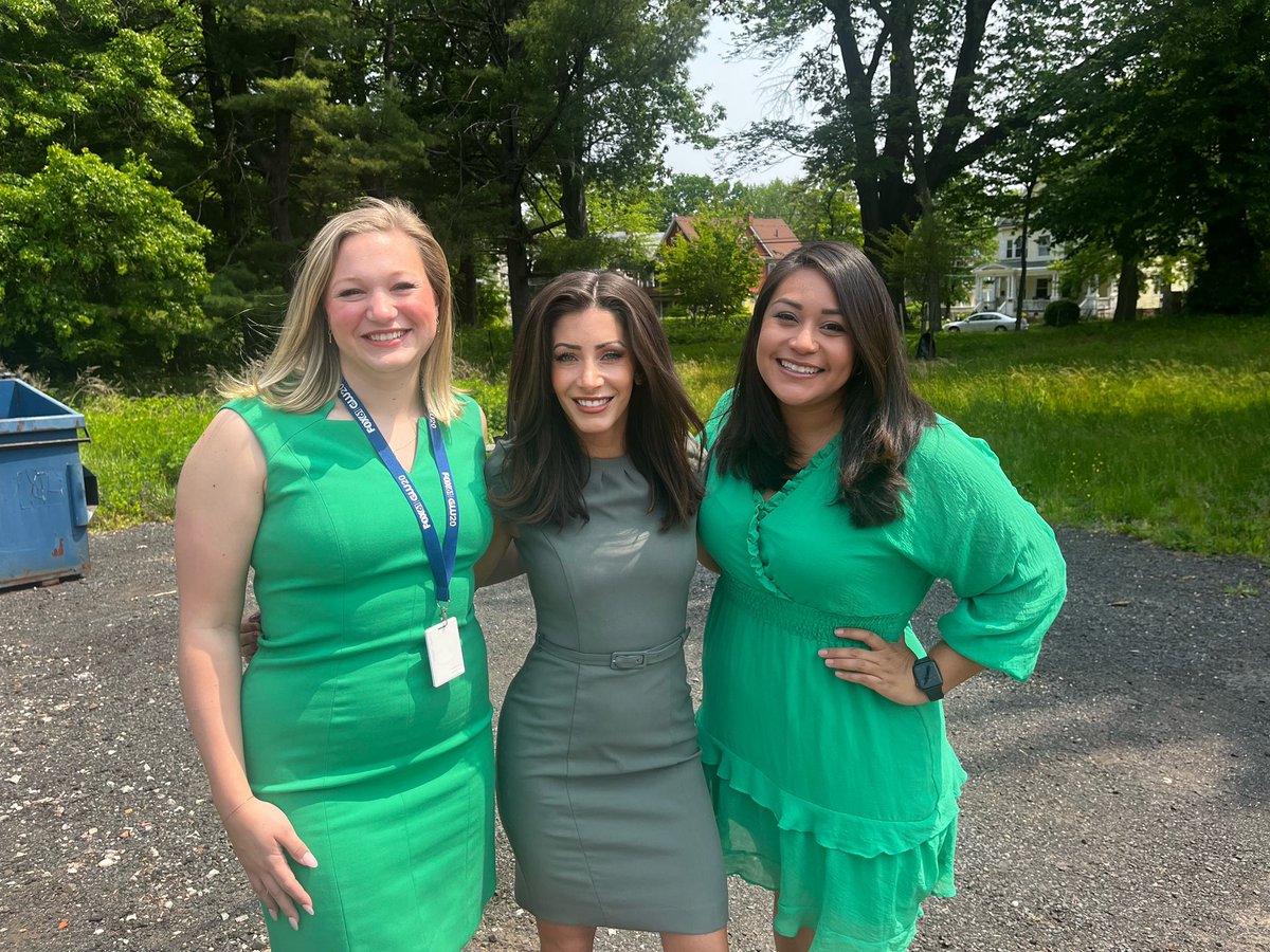 Brittany Schaefer on Twitter "On Wednesdays we wear green 💚💚💚