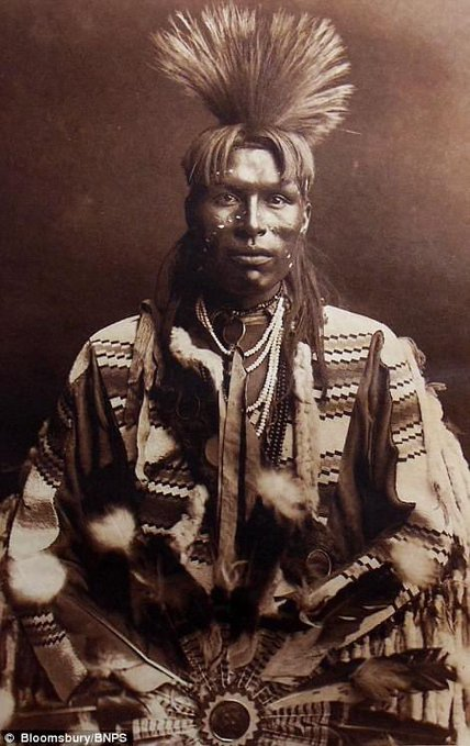 Indigenoususa's tweet photo. A young man of the Piegan tribe in 1900 The Apsaroke are better known as the Crow Nation, who historically lived in the Yellowstone River valley, stretching from Wyoming through Montana and into North Dakota. The name of the tribe means 'children of the large-beaked bird' https://t.co/F32FwizQHr