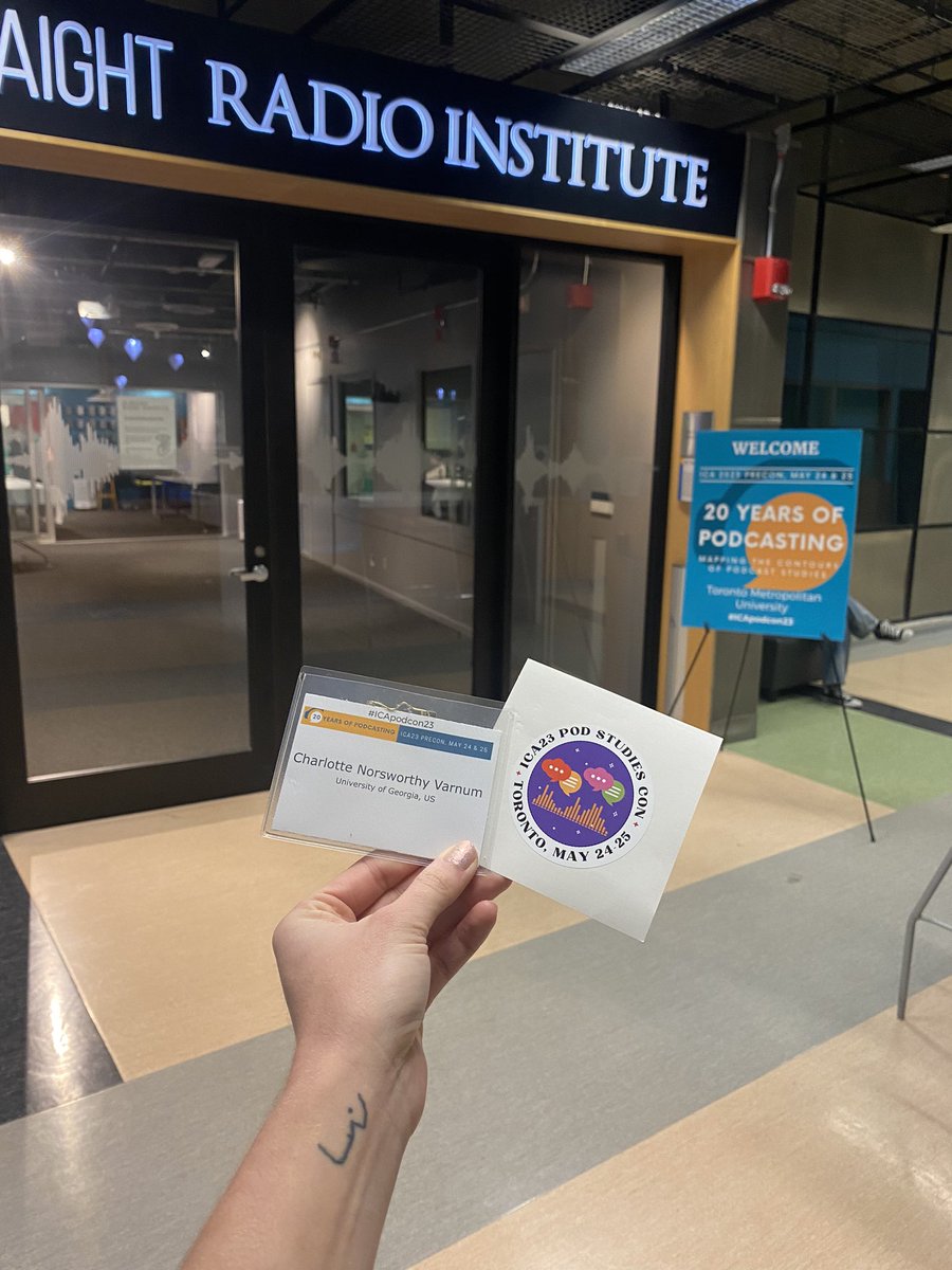 cfnorsworthy's tweet image. Very excited to be presenting podcast research at this year’s #ICA23 #ICApodcon23 in Toronto! Repping @DMAClab and @UGAGrady so you know I had to scope out Bulldog Coffee off Church St before this…