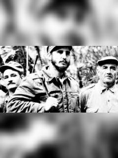 Yasodp93's tweet photo. El 24 de mayo de 1958 la tiranía batistiana inició la ofensiva de verano con el objetivo de aniquilar a Fidel Castro y al Ejército Rebelde. Una de las principales estrategias fue mantener al aire RadioRebelde, para informar al pueblo y desmentir al tirano.
#CubaViveEnSuHistoria https://t.co/rg4XzqapGG