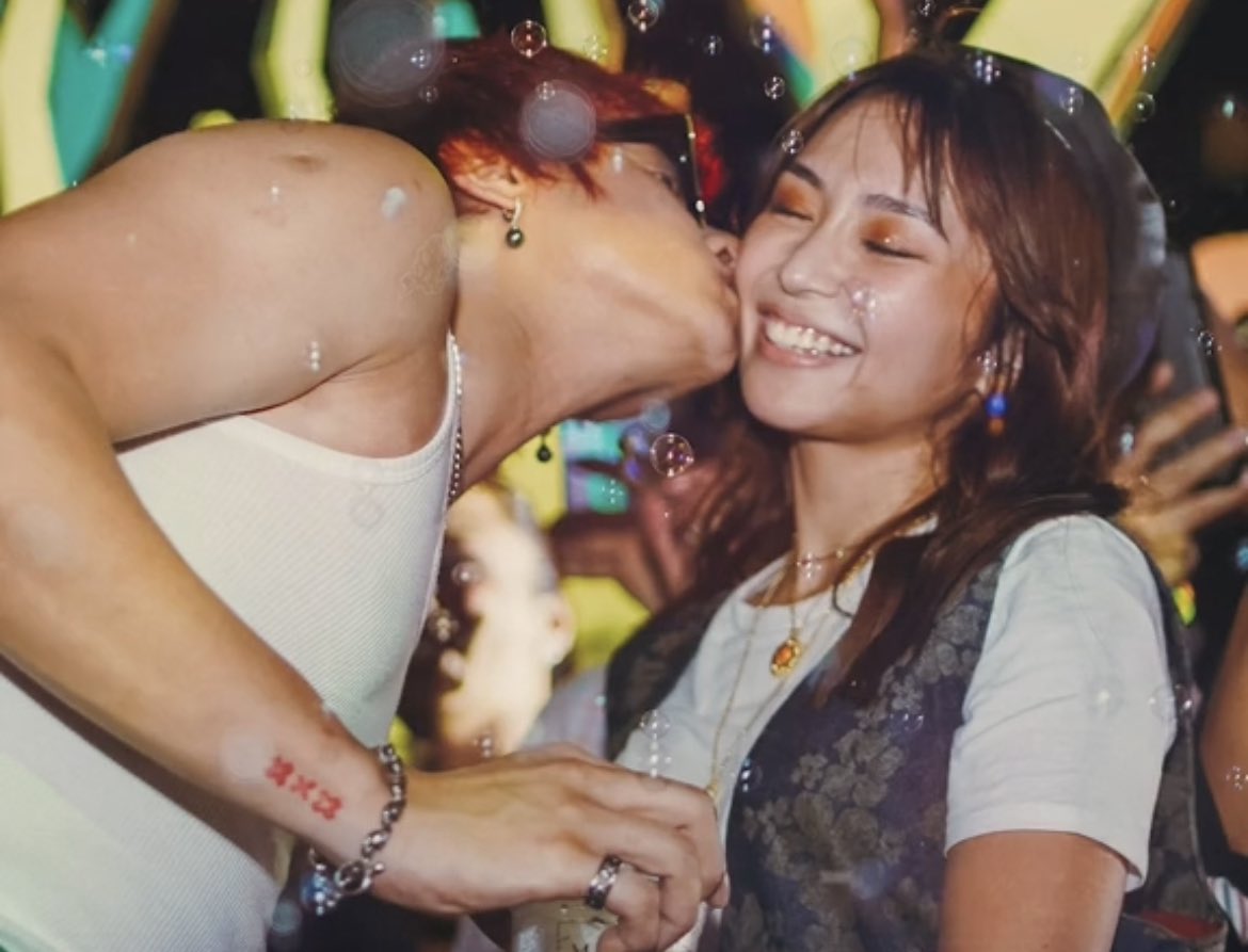 misslefty_'s tweet photo. 11 years and his kisses still make her float. 

happy 11th anniversary @bernardokath &amp; @imdanielpadilla i love you and your love story. https://t.co/KRzks6PyOQ