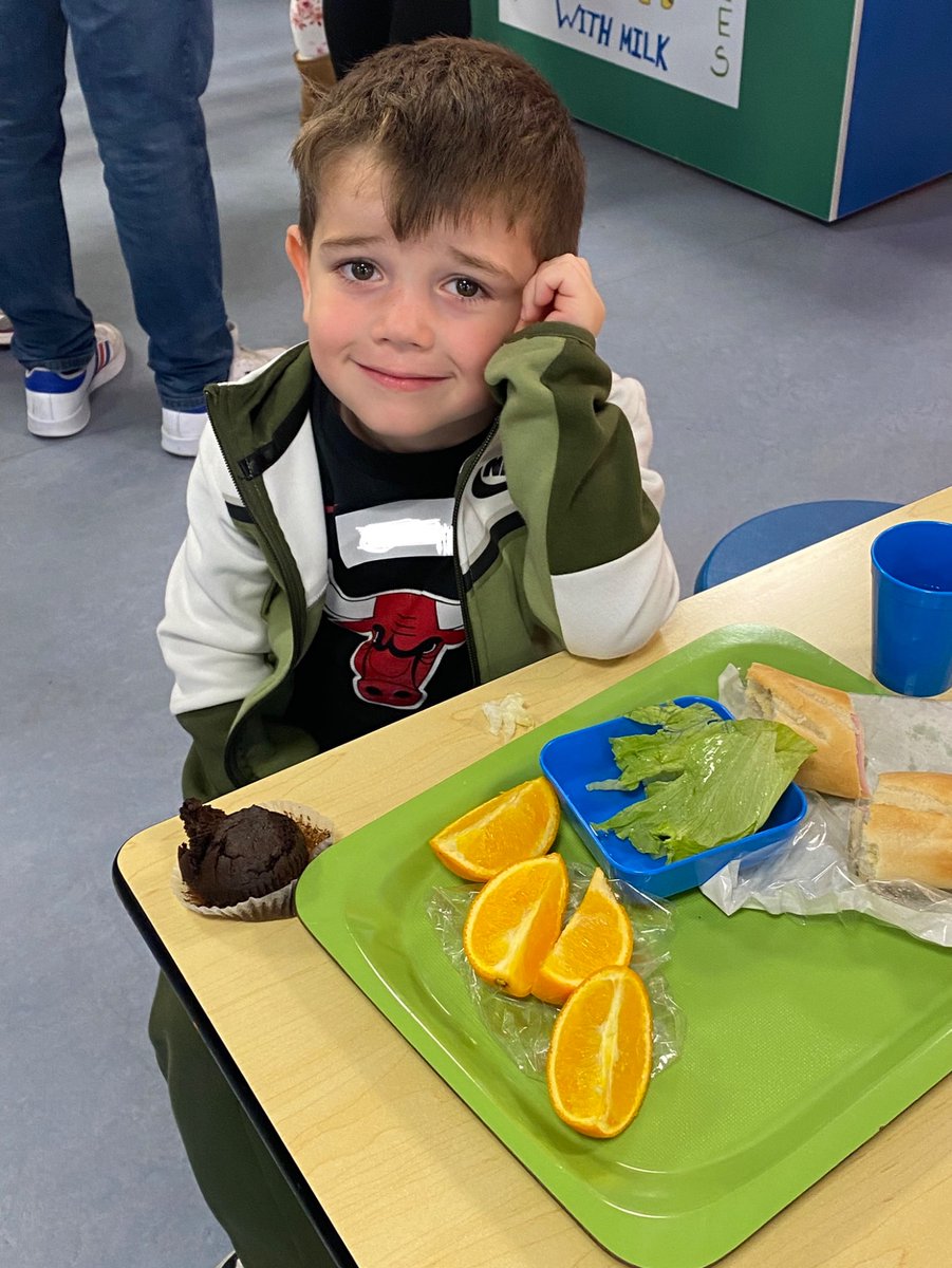 AitonPs's tweet photo. Children who will be in Primary 1 next year came for school lunch today.
#startingschoolinAugust #newPrimary1. #transitionvisit #healthyeating https://t.co/51p9vbl8zw