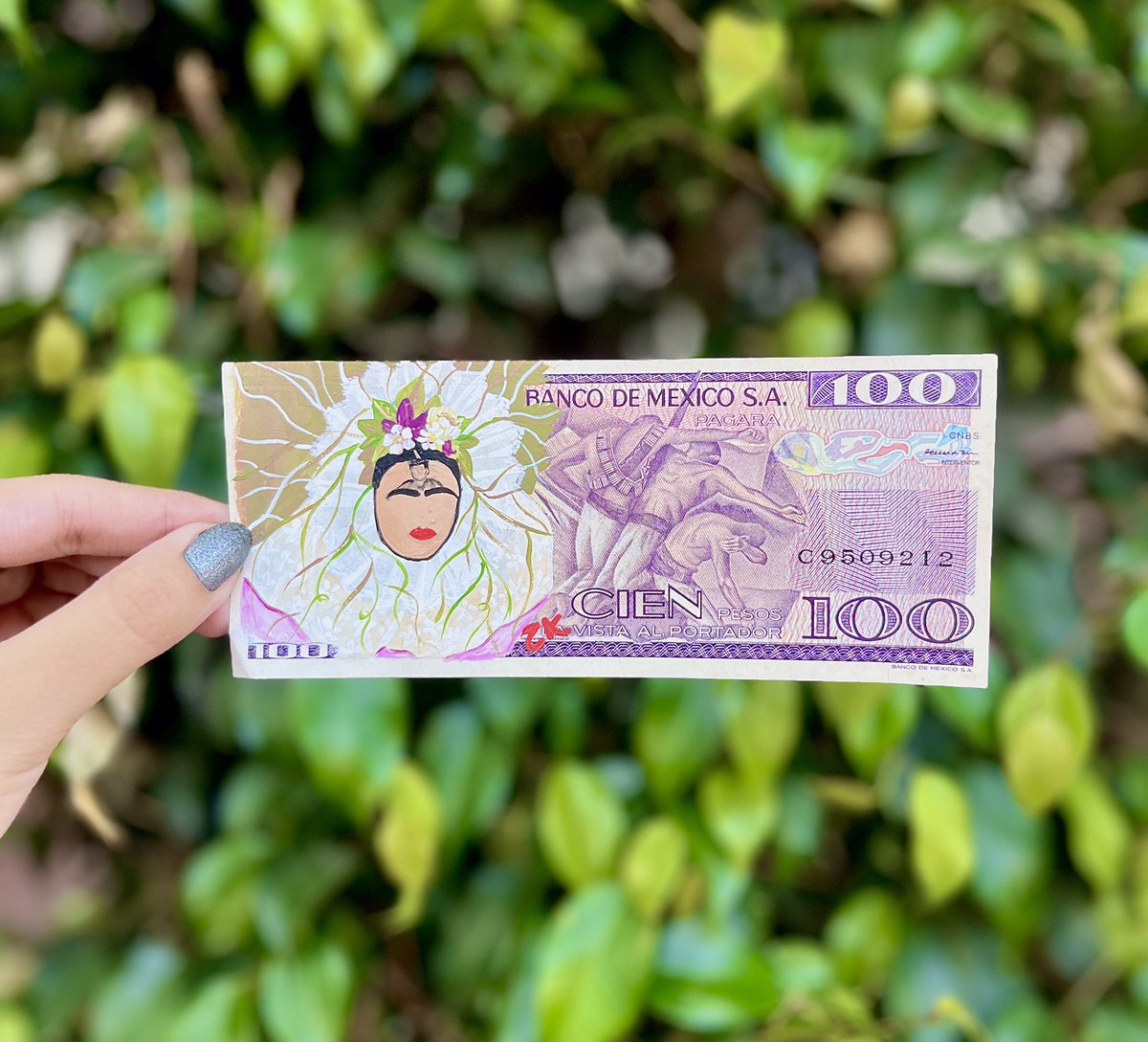 🫀

WhatsApp 5620191585

#manosmexicanas #hechoconamor #pintadoamano #hechoamano #art #arte #mexico #handpainted #handmade #personalizado #cdmx #womanartist #artforsale #deco #artist #artista #womanpower #billete #billetepersonalizado #dollarcustom #fridakahlo #fridakhalo #frida