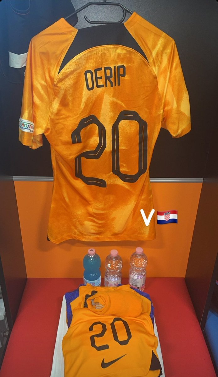 FT_IDN's tweet photo. FT Report... 🕵 #EUROU17 

Julian Oerip (16/AMF) 🇳🇱🇮🇩 w Oranje U17 ⤵️

✖️ 0-2 Switzerland (Sub) 
✖️ 1-4 England (Starting) 
➖ 1-1 Croatia (Starting) 

That means he won't be playing in the World Cup U17s... ❌

#FT #FTScouting https://t.co/qoo4ZFt8o4