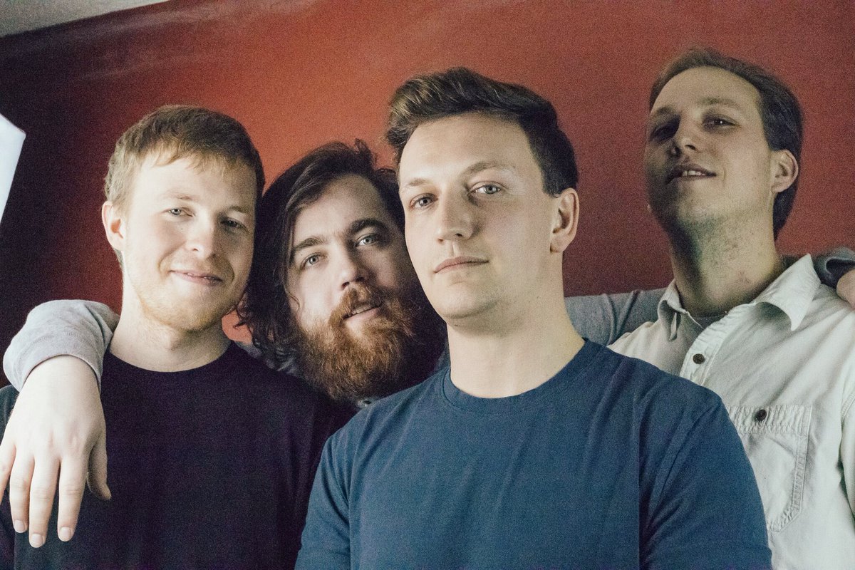 SocialbowlLDN's tweet image. Oh, you didn’t hear?! We’re making Wednesday the new Friday! 🤘🏼@Wehateyouplease , @DoubleDateWDTH and @stuck_out_here take our stage tonight! Music starts around 9pm! Plus 50% OFF pizza, bottles of wine and calzones! 🍕 #ldnont #socialbowlldn #livemusicldn