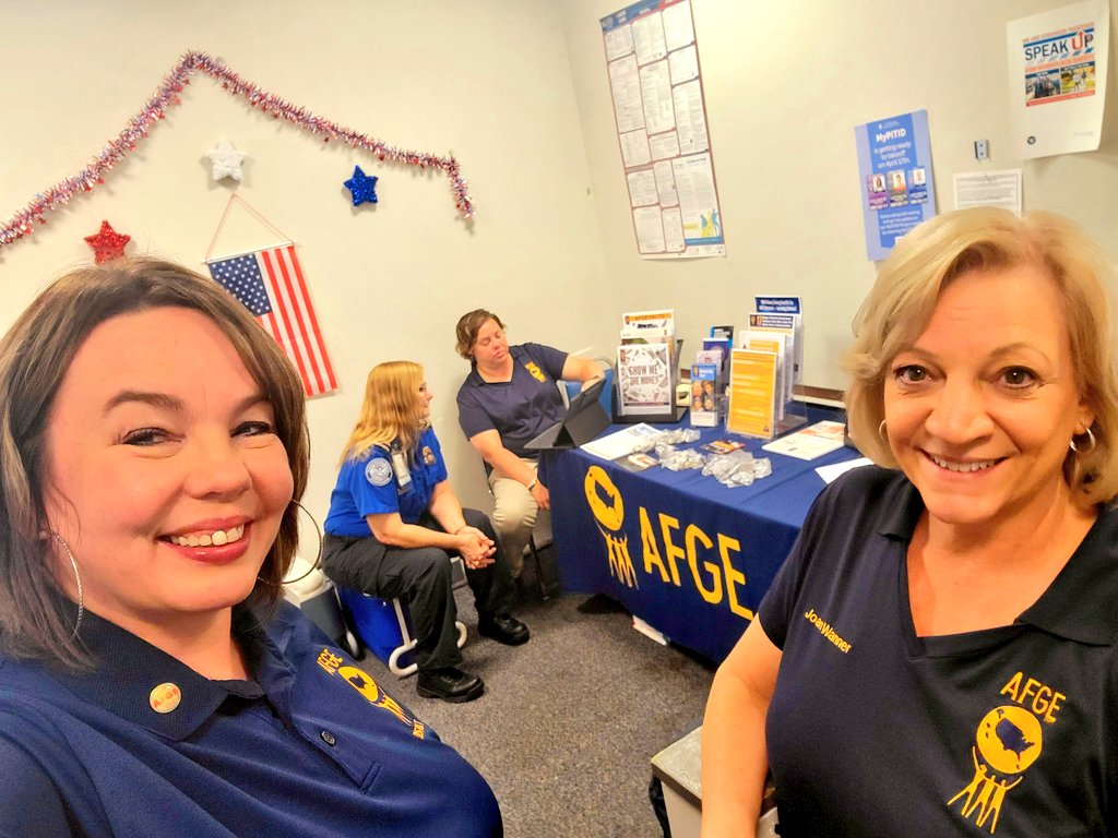 3Afge's tweet photo. Organizing at AFGE TSA Local 332. #Thebig3 @AFGENational @PaAFL_CIO #Payraises #UnionStrong @TSA #organize #title5 https://t.co/p2dJMghJqg