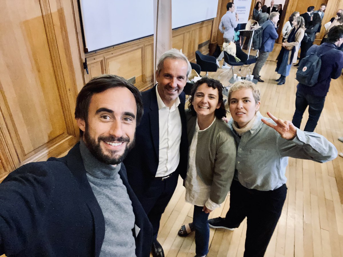 Jean MOREAU (@jean_moreau_) on Twitter photo 🤝Jour de passation à la tête du <a href="/Mouv_ImpactFr/">Mouvement Impact France</a>
Fier du chemin parcouru aux côtés d’<a href="/Eva_Sdn/">Eva Sadoun</a> 💪, et tous mes vœux de réussite au nouveau duo de choc formé par Julia&Pascal
Je sais que l’écosystème peut compter sur vous pour poursuivre la montée en puissance de nos sujets d’avenir 🤝Jour de passation à la tête du <a href="/Mouv_ImpactFr/">Mouvement Impact France</a>
Fier du chemin parcouru aux côtés d’<a href="/Eva_Sdn/">Eva Sadoun</a> 💪, et tous mes vœux de réussite au nouveau duo de choc formé par Julia&Pascal
Je sais que l’écosystème peut compter sur vous pour poursuivre la montée en puissance de nos sujets d’avenir