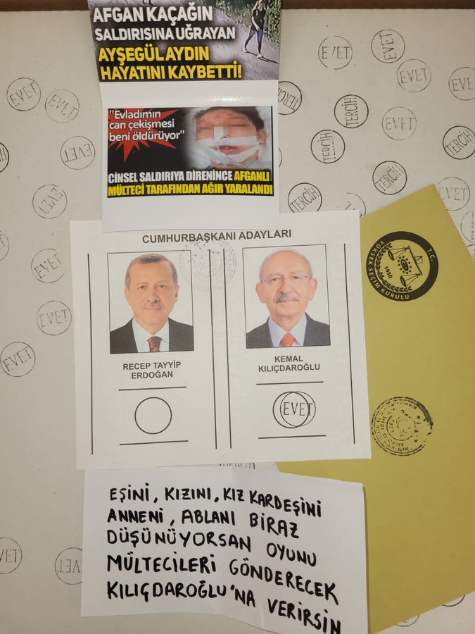 Yurtdışında oy kullanan bir Türk vatandaşının kabinden paylaştığı fotoğraf...

#afgan #cinselsaldırı #oy #afgankaçak #saldırı #ayşegülaydın #kılıçdaroğlu