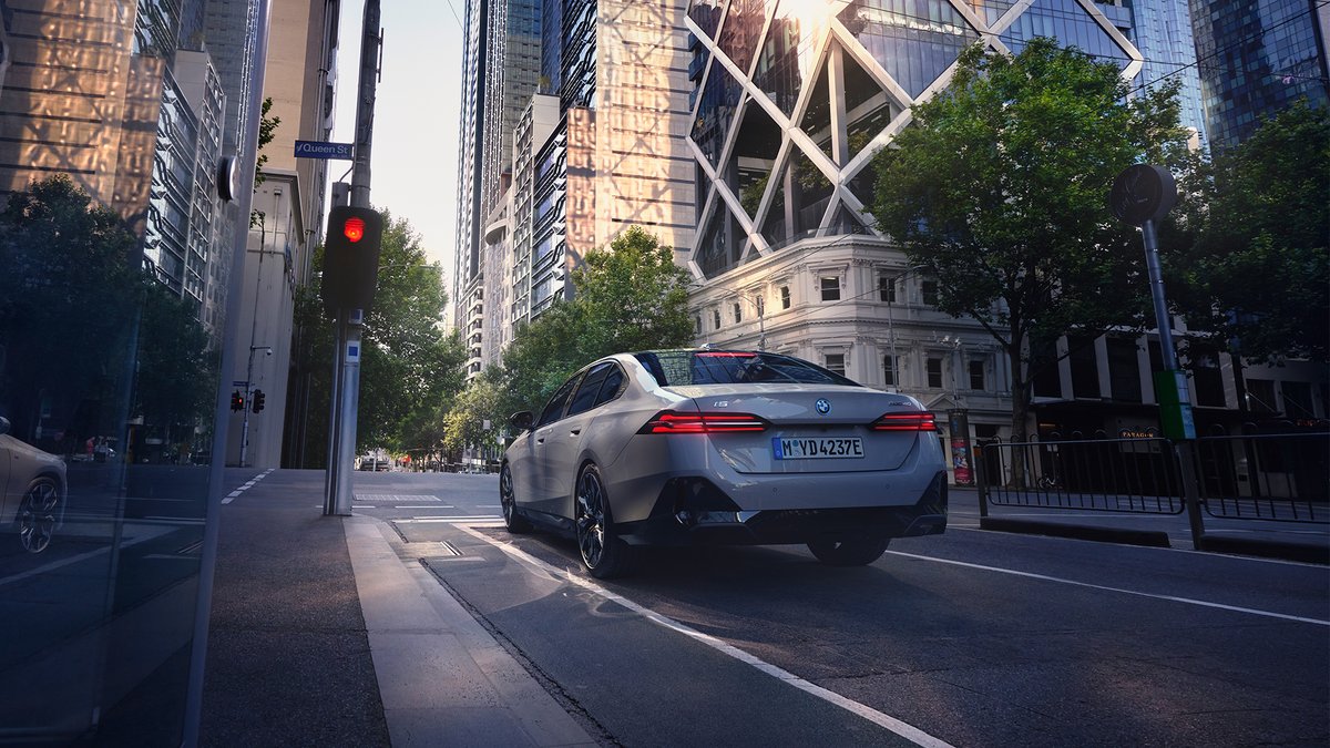 BMW's tweet photo. Introducing #THENEWi5. The epitome of #BMW now with all-electric drive and new digital innovations. 

THE NEW BMW i5 eDrive40​*:
Power consumption/100 km, CO2 emission/km, weighted comb.: 18.9–15.9 kWh, 0 g. Electric range: 497–582 km. According to WLTP, https://t.co/xZQkzqMZLX. *Preliminary data.