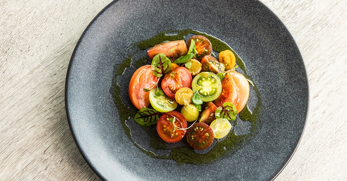 JPRests's tweet image. Celebrate the perfect taste of freshly-grown local tomatoes. Three Oaks Vineries Jersey tomatoes with herb dressing, on our menu now at Oyster Box 🍅 #tomatoes #fresh #local