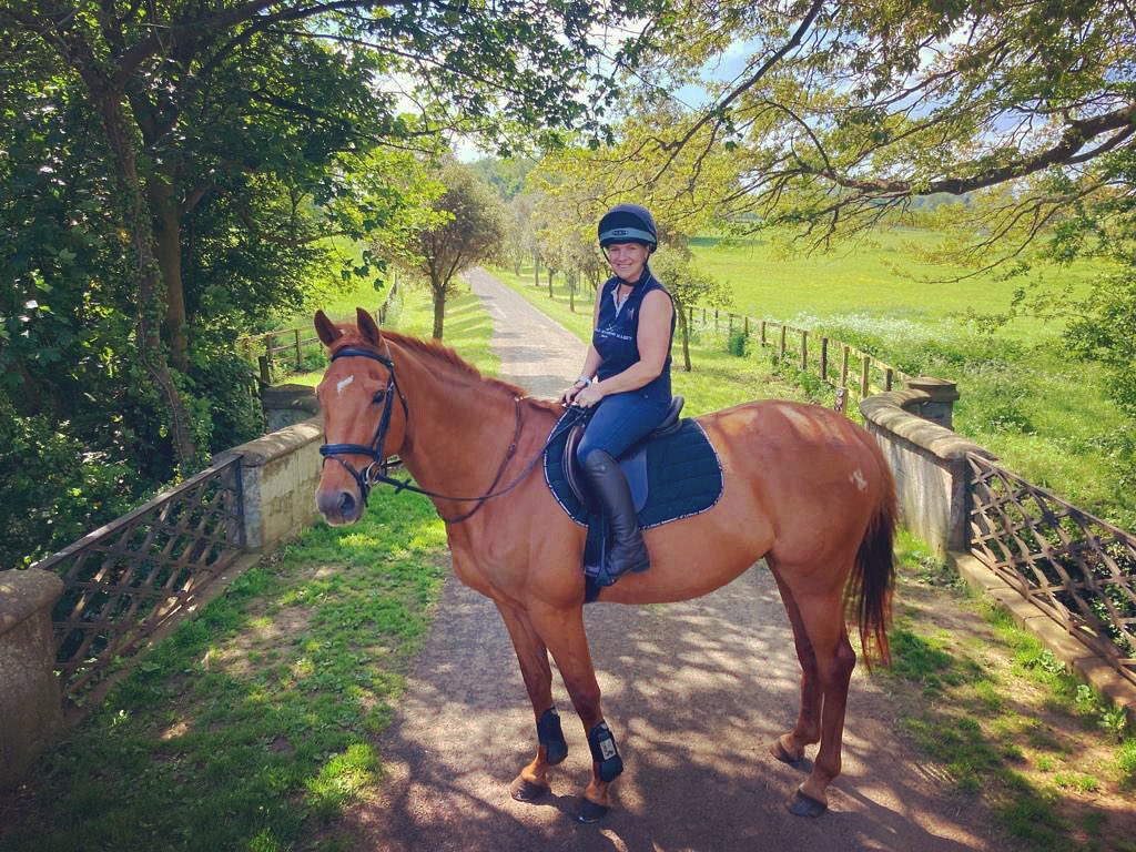 𝐫𝐚𝐜𝐡 🐴 tweet media