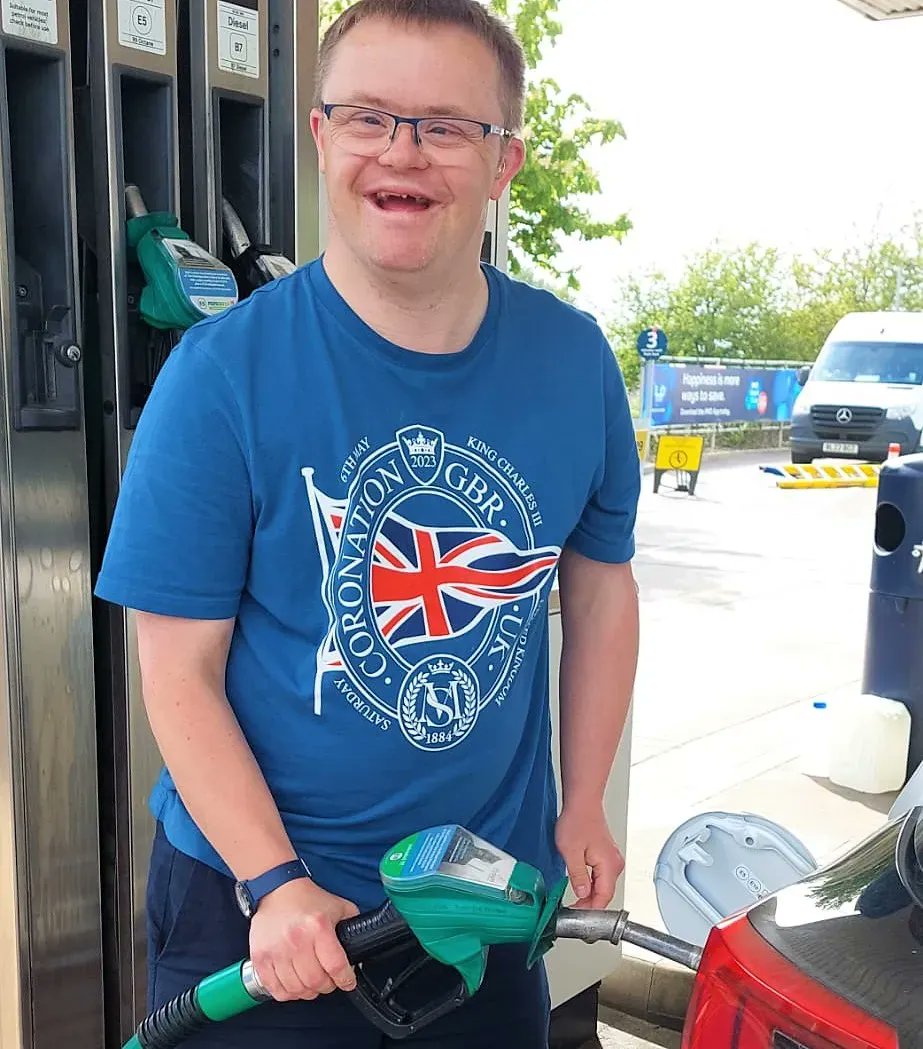 LeadingLives's tweet photo. A customer at our #SupportToLiveAtHome in Stowmarket, was supported to fill up his car for the first time.
He said "This is me filling up my car with petrol, it was my first time and I am very proud of myself." #LeadTheLifeYouChoose #SocialCare https://t.co/vFeDOl9C1J