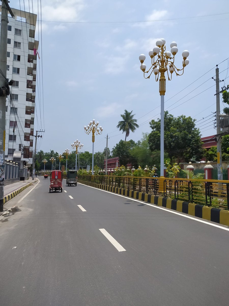 Rajshahi, the cleanest city in #Bangladesh 

#rajshahi #CleanCity