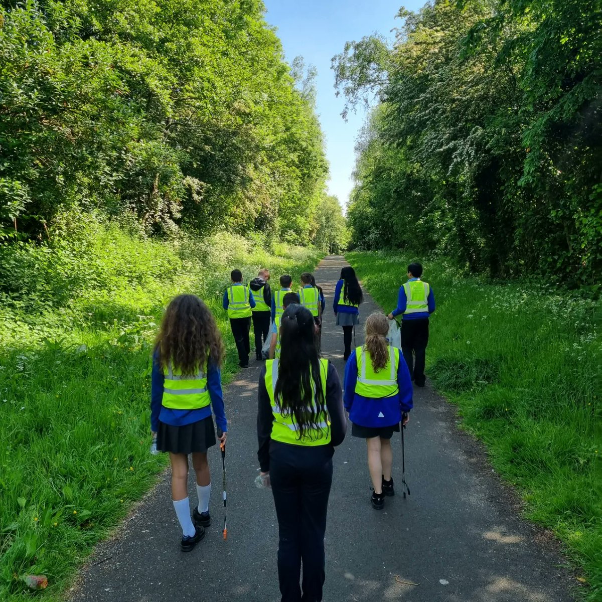 Litter Watch (@litterwatch1) on Twitter photo Part 2 of 2
#partnership #schools #community #litterpicking #volunteering #neighbourhoods
#sandwellcoronationclean
<a href="/SercoESUK/">Serco Environmental Services</a> <a href="/sandwellcouncil/">Sandwell Council</a> <a href="/SHAcademyTipton/">Summerhill Primary Academy</a> Part 2 of 2
#partnership #schools #community #litterpicking #volunteering #neighbourhoods
#sandwellcoronationclean
<a href="/SercoESUK/">Serco Environmental Services</a> <a href="/sandwellcouncil/">Sandwell Council</a> <a href="/SHAcademyTipton/">Summerhill Primary Academy</a>