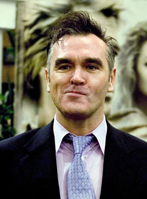 ¡Feliz cumpleaños Morrissey! Se cumplieron 64 años del nacimiento de Steven Patrick Morrissey, el legendario líder y vocalista de The Smiths bit.ly/3ahRhSx #Moz #Morrissey #EfemérideQRP #HappyBirthdayMorrissey