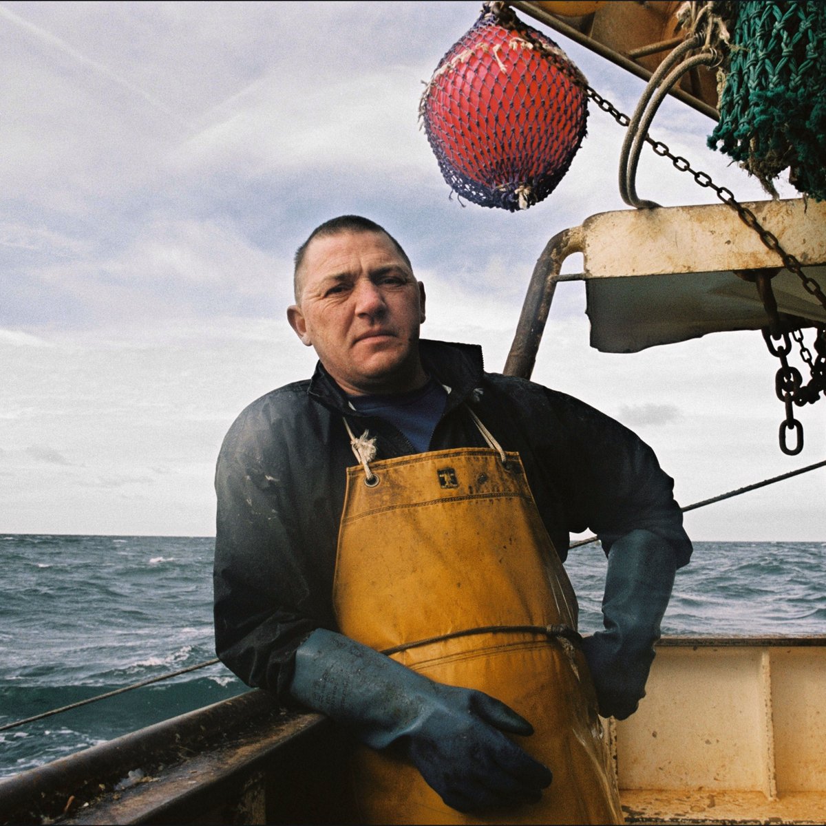 Friends, I took the portrait of Régis the Fisherman on a trawler off the coast of Iceland. Last week the 60X60 diasec printed original edition 1/7 entered a collection in Istanbul.
#NFTCommunity