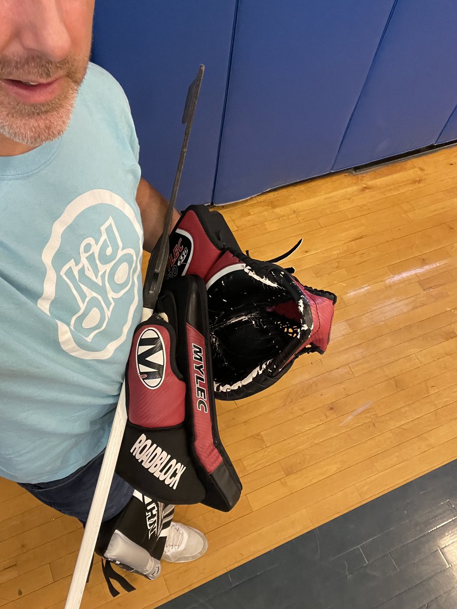 FerraraCodes's tweet image. Posted yet another shut out as the Emergency Back Up Goalie at hockey club this morning.  #brickwall #ebug