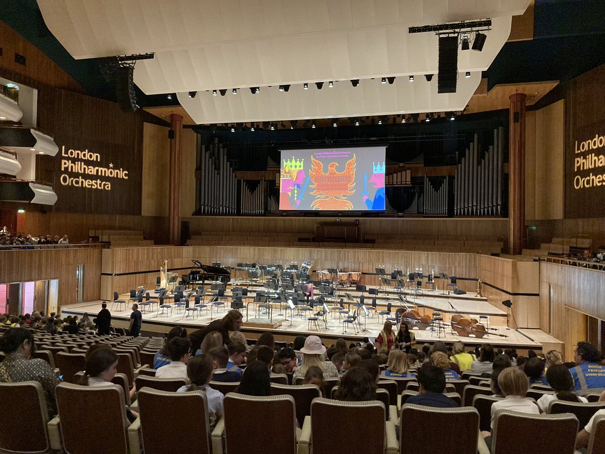 Now taking our seats!!