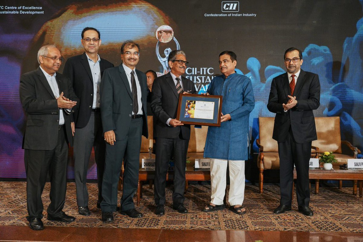 tata_comm's tweet photo. Play the victory fanfare because #TataCommunications has been awarded Excellence in Corporate Social Responsibility at the @FollowCII- ITC Sustainability Awards for the 2nd time! This recognition showcases our commitment to #sustainability &amp; doing our bit for people &amp; the planet. https://t.co/XU0i65zFcd