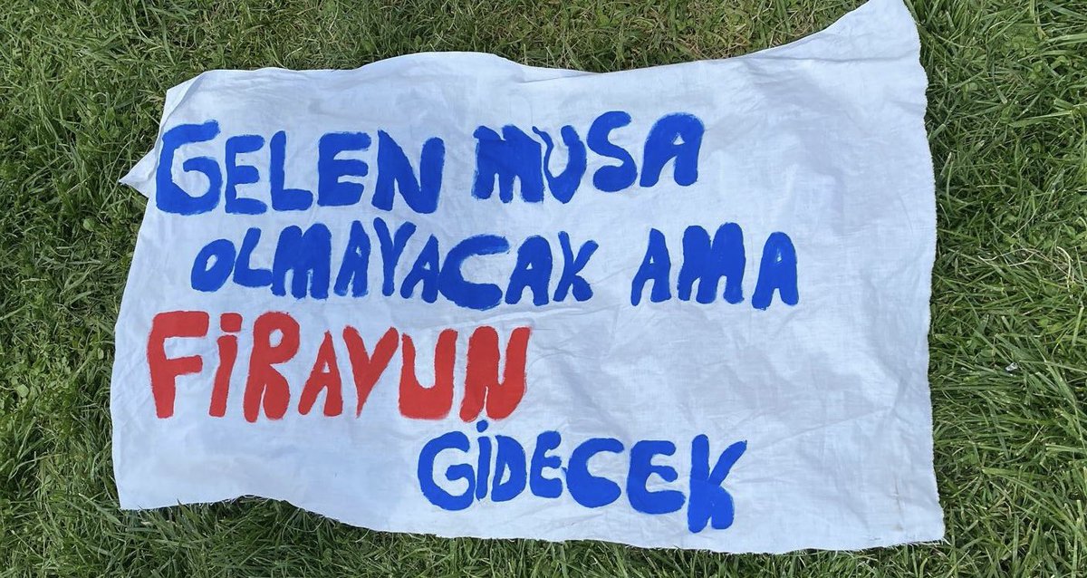 Yerel seçimlere Erdoğan’la girmeyeceğiz.
Sandığa gidip tek adamı göndereceğiz.