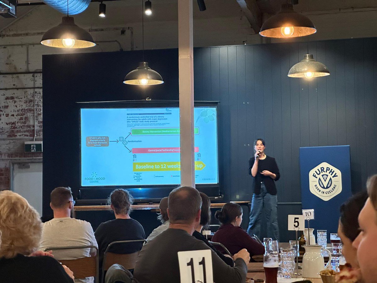 A genuine joy to be part of the Pint of Science 2023 festival and share with the Geelong community evidence for a link between ultra-processed food (#UPFs) & mood! What an event 🤗 #ThisIsMyScience #PintAU23 #pint23 @pintofscienceAU  @deakinresearch @foodmoodcentre @IMPACTDeakin