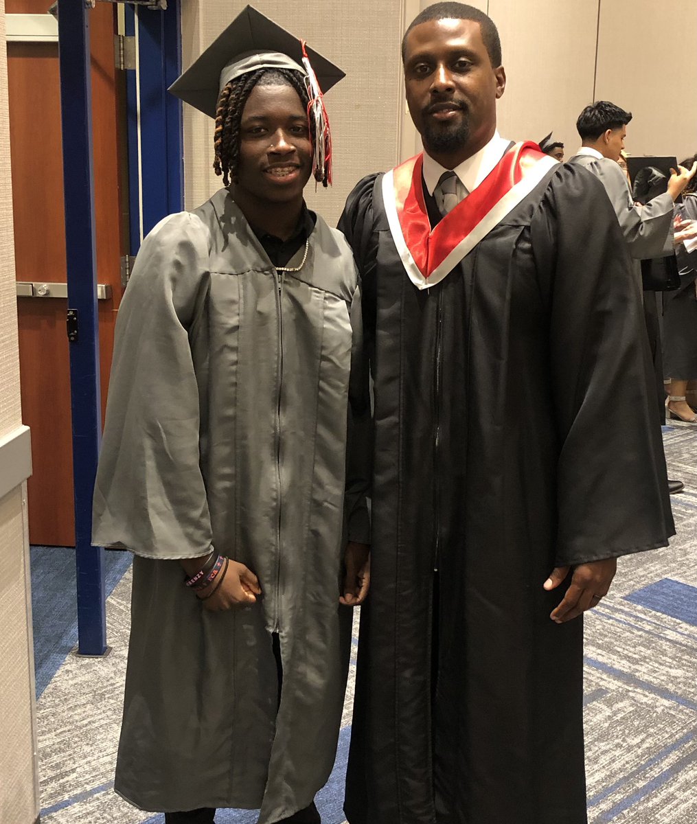 Clyde Edwards tweet media