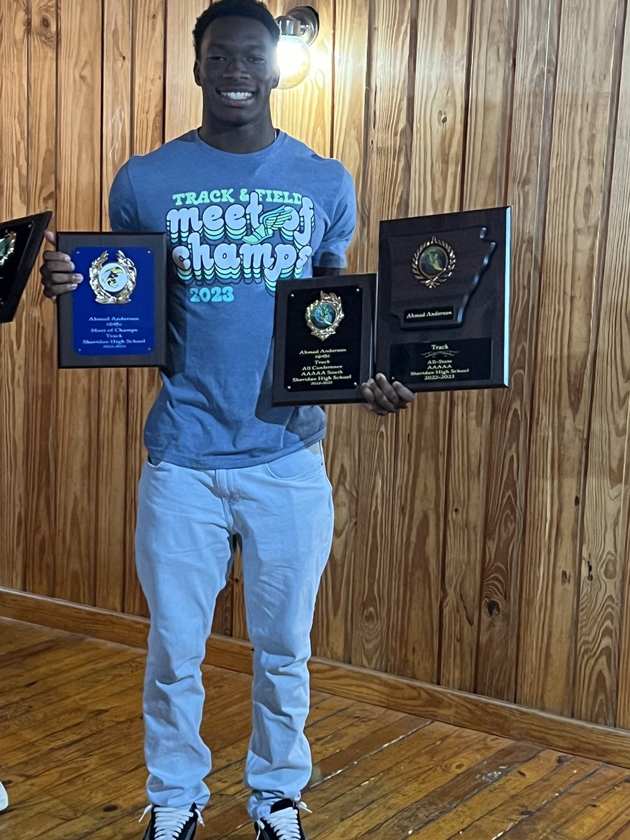 _ahmadanderson's tweet image. All State
All Conference 
Meet of champions in the 4x100.
Great Junior Year in track!! Can’t wait to see what God has in store for next year!
#ATGT @CoachTurner85 @SHSJacketFB