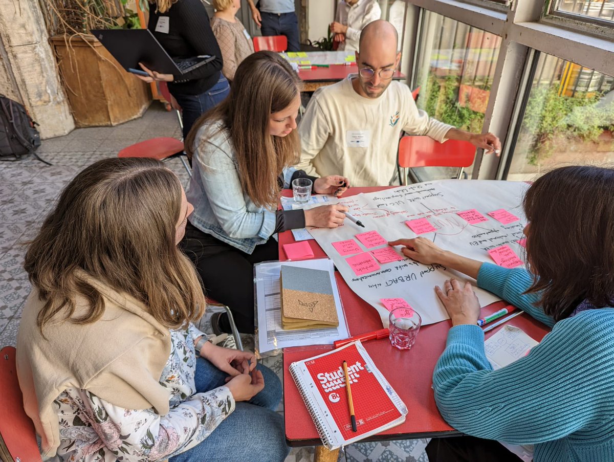 Im Juni werden die genehmigten URBACT-Aktionsplanungs-Netzwerke bekanntgegeben. Um die neuen Netzwerke gut zu begleiten, treffen wir in Paris gemeinsam mit den anderen Nationalen Kontaktstellen in Paris das <a href="/URBACT/">URBACT</a>-Sekretariat und besprechen die nächsten Schritte.
