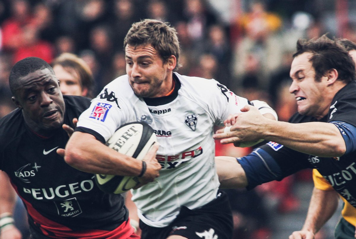 Jean-Baptiste Péjoine et le CA Brive se quitteront à la fin de la saison 2022/2023 après 22 années d’une belle aventure sous le maillot Noir et Blanc. ⚫️⚪️

👉 Le communiqué : tinyurl.com/ycxpu2yk