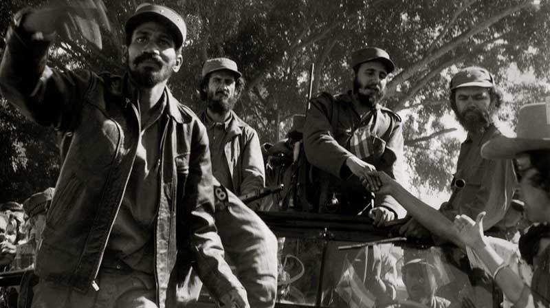 El 24/5/58 comenzarían 74 días de encarnizados enfrentamientos donde el Ejército Rebelde, rodeado de efectivos superiores, y sin abastecimiento del exterior, venció en más de 30 combates y 6 batallas de envergadura a las más selectas tropas de la dictadura. Jamás nos rendimos!