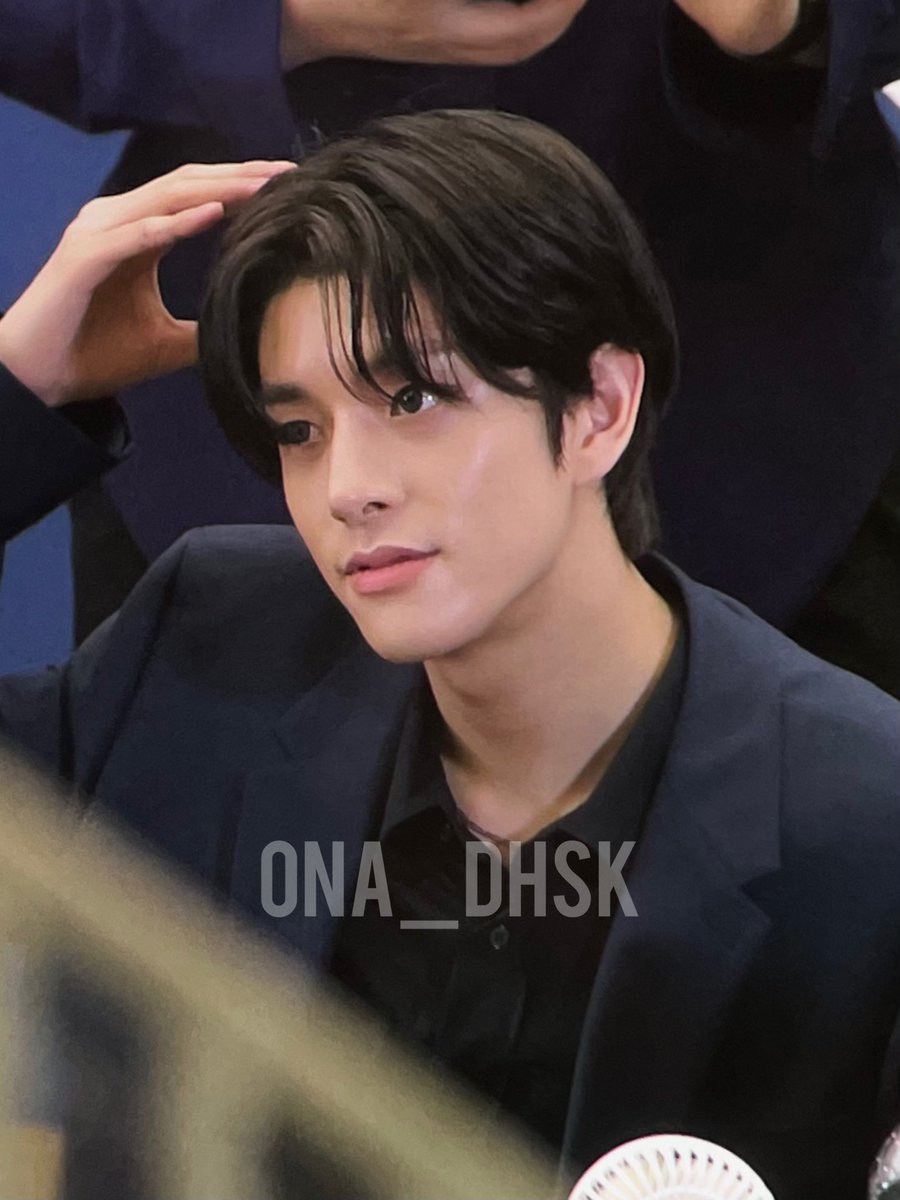 230524
🥴🐶

#제이크 #심재윤 #엔하이픈 #JAKE #ENHYPEN