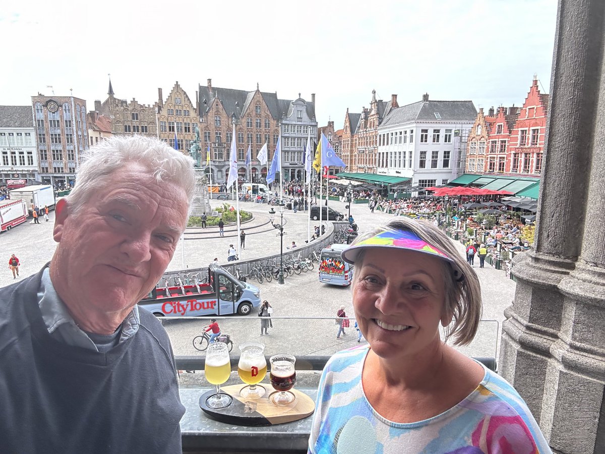 Quantumpup's tweet image. At #Duveloriem enjoying Bruges and Duvel 666