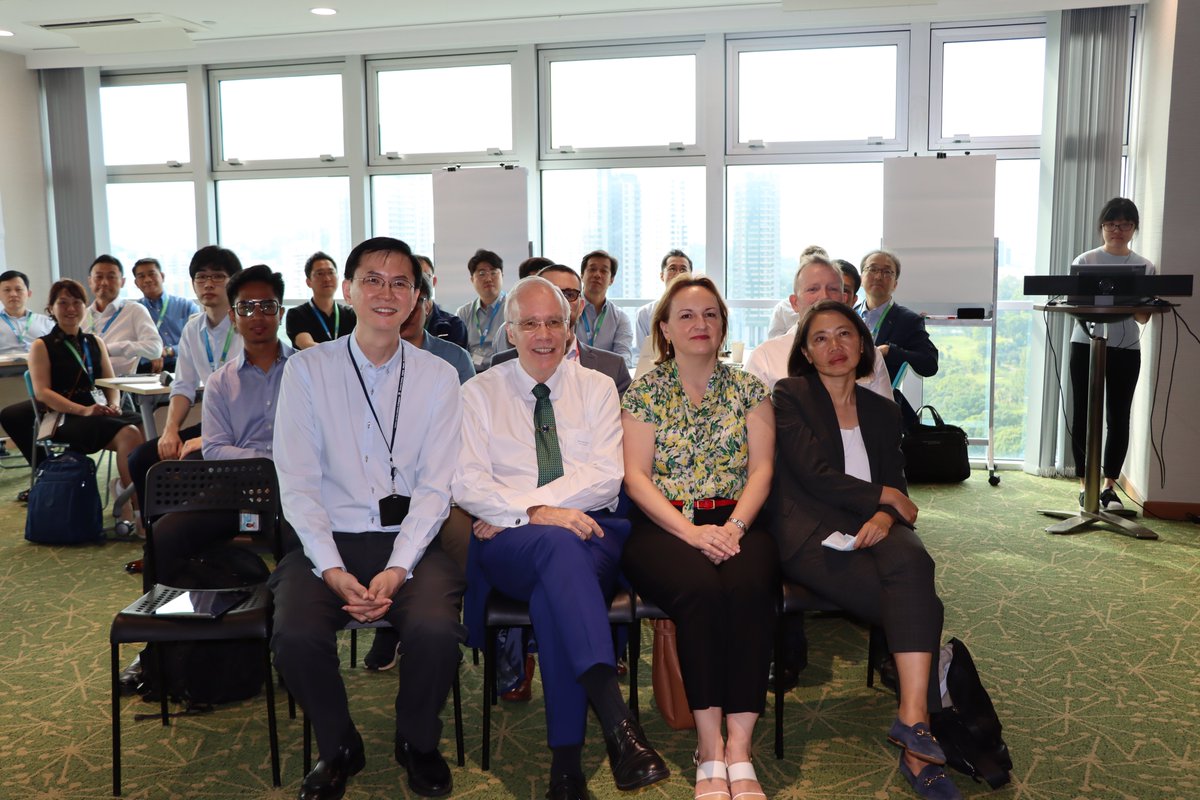 France in Singapore tweet media