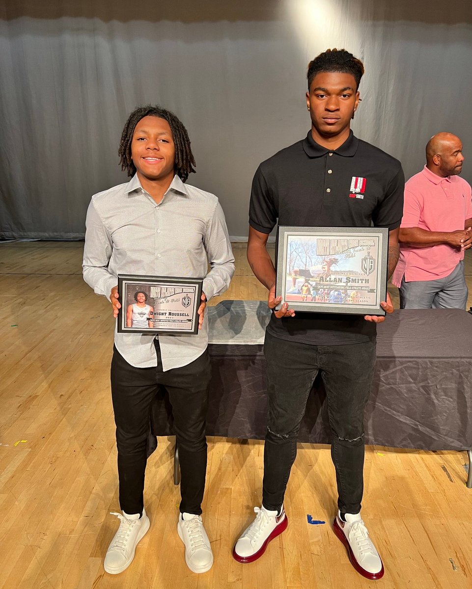 bdoe84's tweet photo. The NAHS T &amp; F most improved field athletes are freshman region HJ champ Samantha Bailey and region 3rd LJ Dwight Roussell.

The most outstanding field athletes are school TJ (17-10), LJ (17-10) record holders @kay_stargell, and school HJ (6-4) record holder @Allansmith03. https://t.co/Dz6w9LnVD1