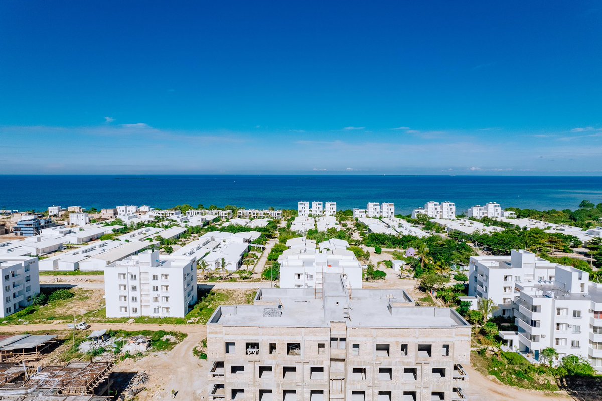 FumbaTown's tweet photo. Fumba Town - where waves meet imagination, building extraordinary properties along the Coast of the Indian Ocean!
For inquiries, contact us via +255 623 989 900 or drop an email: sales@fumba.town
#FumbaTown #Construction #BuildingDreams #ConstructingTheFuture https://t.co/XEHXZl6krR