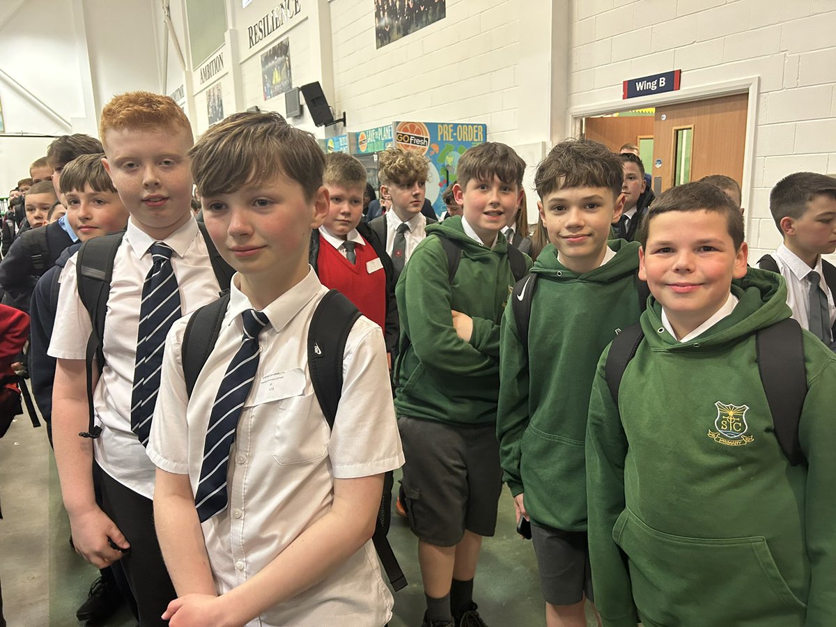 StJOHS's tweet photo. More happy P7 faces today @StJOHS https://t.co/vBBrZOb74G