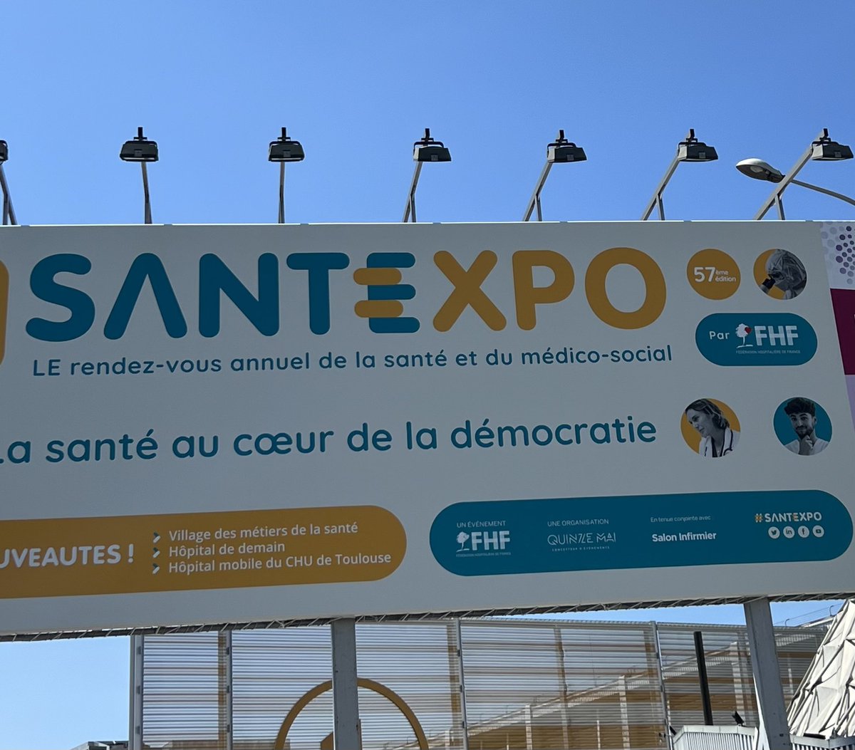 RadioLogs's tweet photo. Aujourd’hui nous nous retrouvons à #santexpo @santexpo_  à Paris pour discuter de #soins #radiologie #expertise et #deuxiemeavis 

#drimbox #drimm #partage #pacs #ris #radiologs #teleradiologie #teleexpertise @RadioLogs @GuenegoAdrien @NeuroUnited https://t.co/31LuVKXyuf