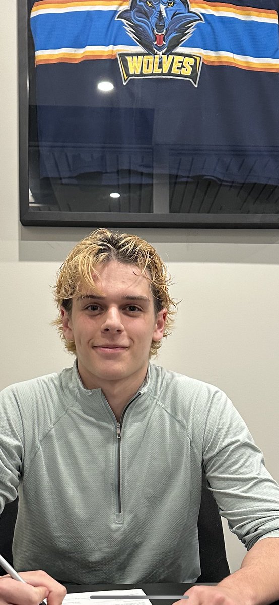 The Wolves stay home in the Valley once again. We have signed young fwd Emmitt Robillard. Em is coming off a very strong year for the Packers. We watched Emmitt closely play in the Perth series and he didn’t disappoint. Knew then we wanted him here in Renfrew. <a href="/TheCCHL/">The CCHL</a> <a href="/TheEOJHL/">The EOJHL</a>