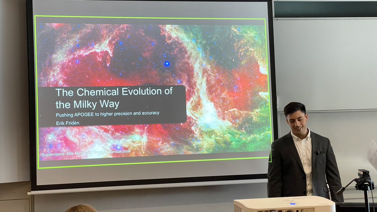 Day 3 is already in full flow! Erik Fridén just defended his master’s thesis on the chemical evolution of the Milky Way 🌌🧪 

Erik worked under the supervision of Nils Ryde and Govind Nandakumar for the last 1,5 years. ✨
