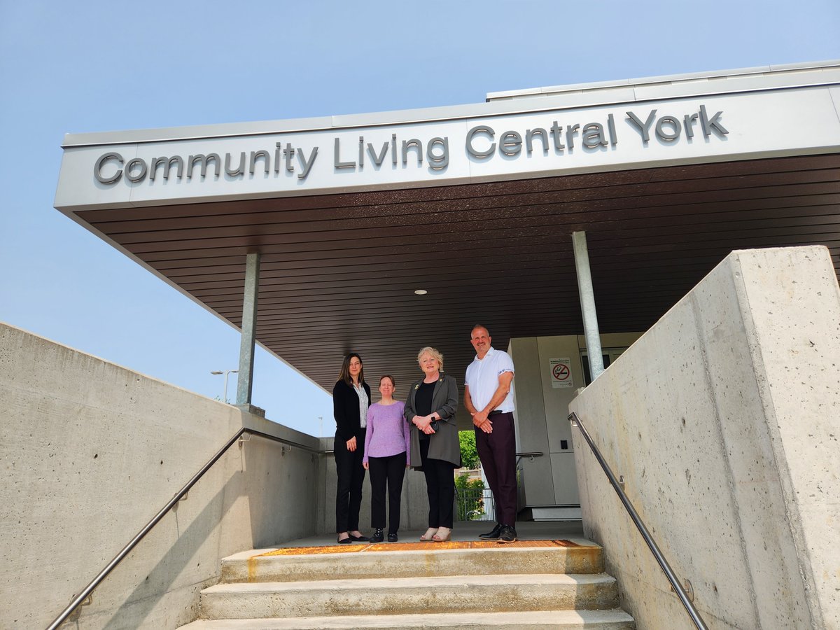 MurphyGallagher's tweet photo. Great tour at @CLCentralYork in #Newmarket, where they are realizing their vision of building a community where everyone belongs.
Community Living offer programs that enable people with a developmental disability achieve their #fullestpotential๐จ๐ฆ https://t.co/4UA530Z3gE