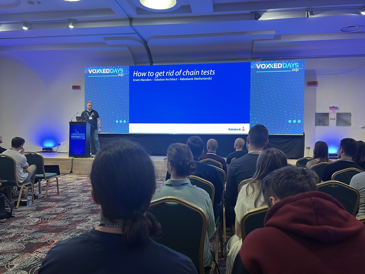 VoxxedIasi's tweet image. A warm welcome to @erwin_manders to @VoxxedIasi with a cool session on Test automation! #itisfun