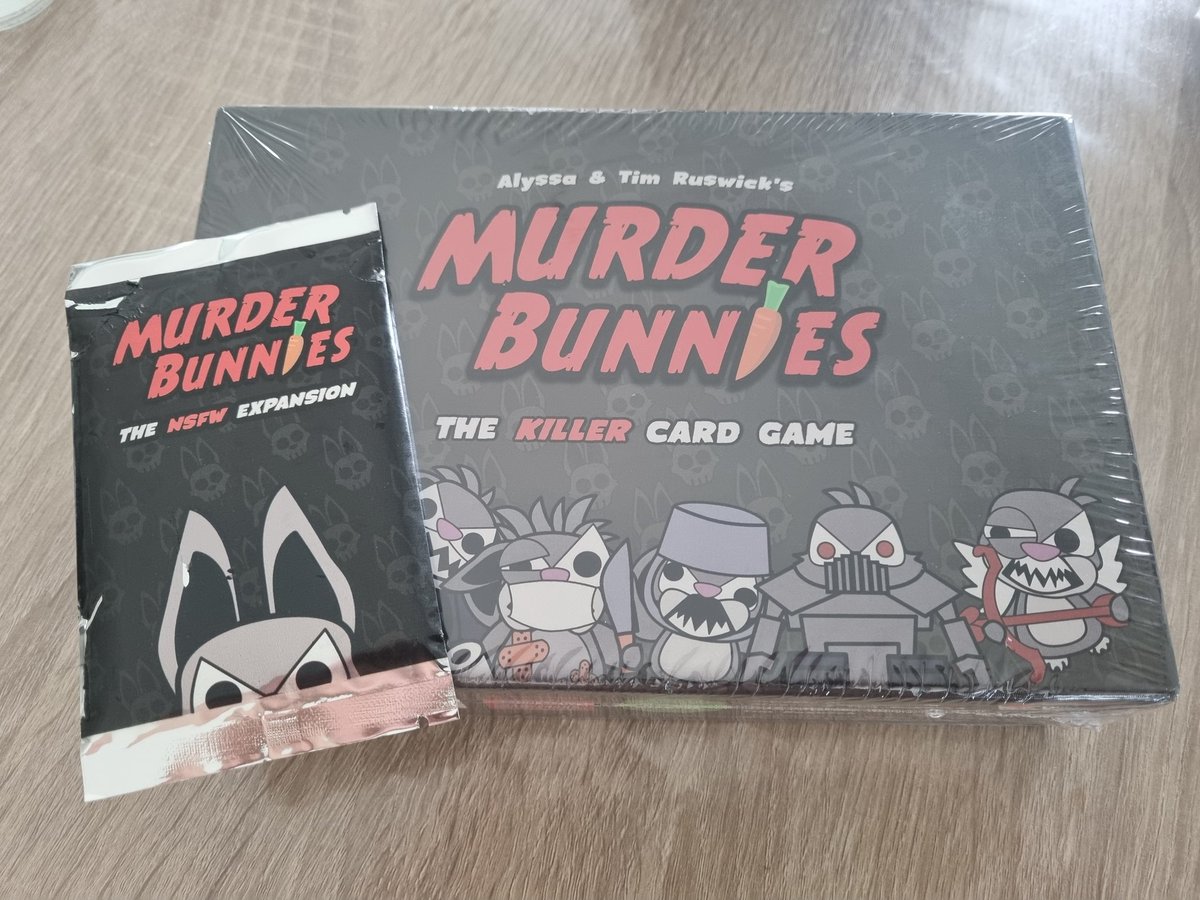 Just got this in the mail, can't wait to try it with some friends.🤯
If you missed <a href="/TimRuswick/">Tim Ruswick</a> murder bunnies you can still wishlist battle barn: tactics on steam! (It will have bunnies too🥳)
store.steampowered.com/app/1305780/Ba…