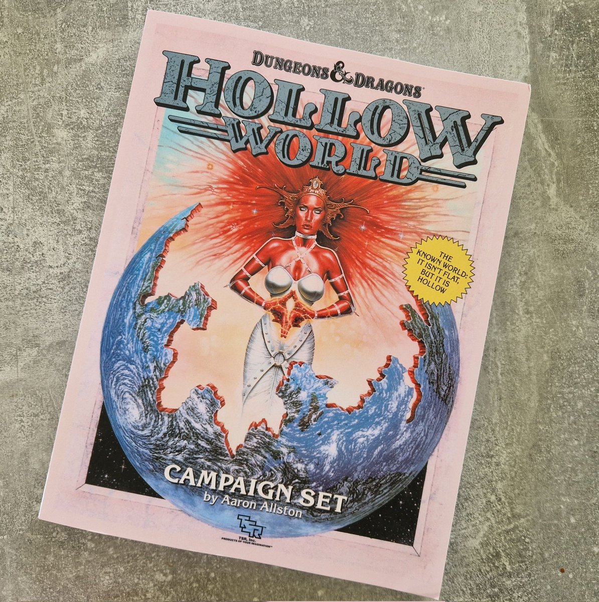 rollspelspappan's tweet photo. It has arrived!
#HollowWorld #DnD #DungeonsandDragons #ttrpg #ttrpgs #rollspel https://t.co/zgIjH6OASP