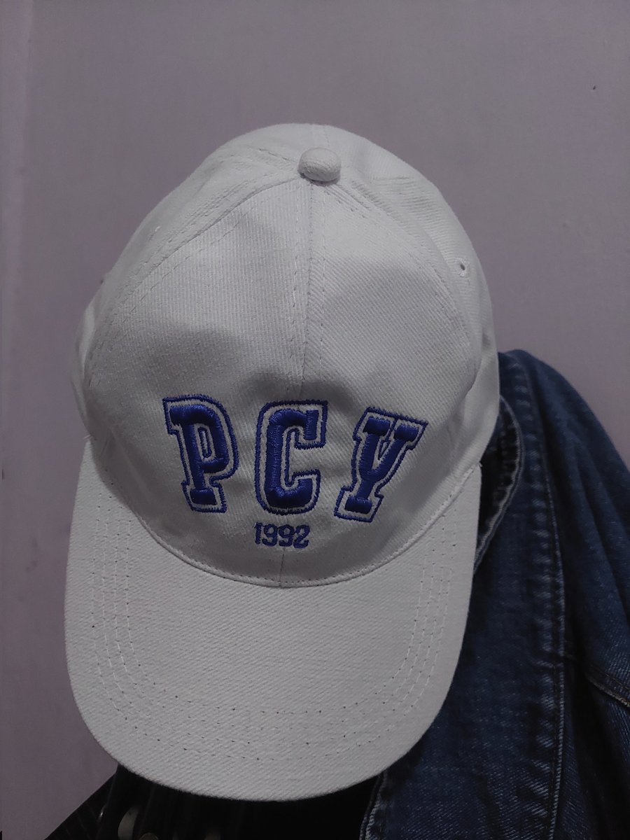 justsaaa_'s tweet image. Kira kira kalo aku open preorder topi ini gimanaaaa?
#exo #chanyeol #pcy