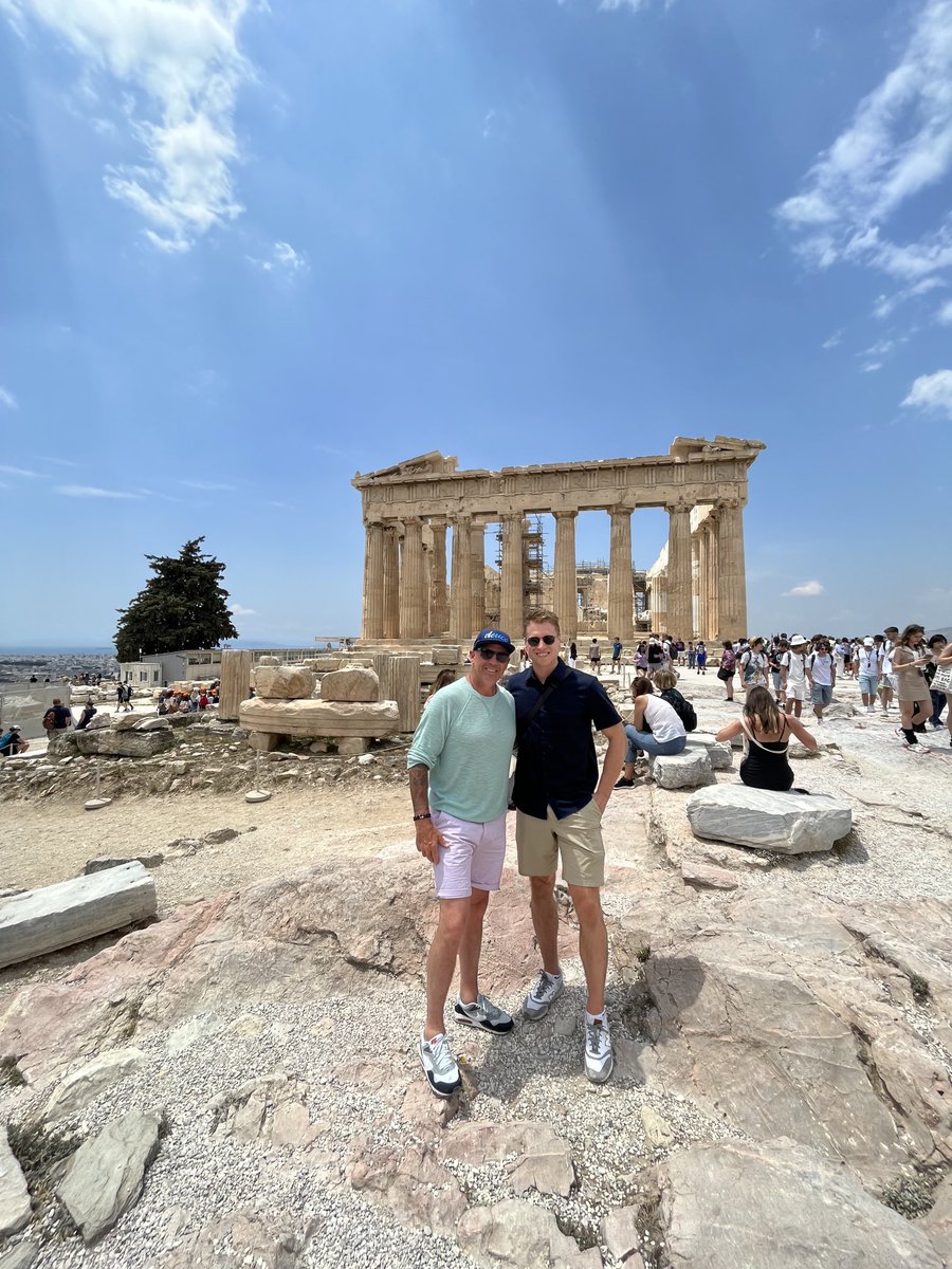 MattBarnaby3636's tweet photo. Loved running into ⁦@NelsonNogier⁩ in Greece today. Great player better person!! Enjoy the trip buddy https://t.co/LmPpJi1CNV