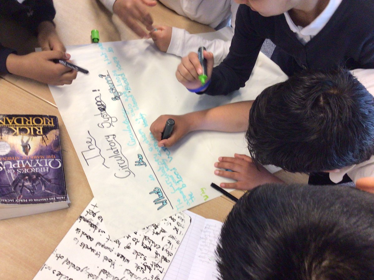 Byronprimarysch's tweet photo. Nice team work in Year 6 this afternoon. #ByronSTEM #ByronScienceweek #Byronscience https://t.co/2wwBMap3lu