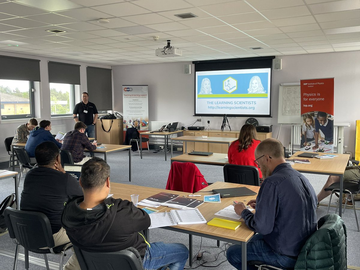 stuartphysics's tweet photo. Effective study skills in physics teaching with @PhysicsDrew at the @IoPScotland @SSERCphysics #IOPPTSS #SubjectsMatter #SubjectSpecificProfessionalLearning https://t.co/RVy05K4rZH