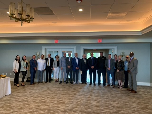 UD_SSC's tweet image. On Friday, the DE Superintendent Study Council met w/leader prep programs to discuss how they can continue to partner in developing future leaders. Thanks to @krfitz22 from @UD_DASL and @DrAndreaThomps1 from #EdExcel @DEDeptofEd for partnering to host this important conversation.