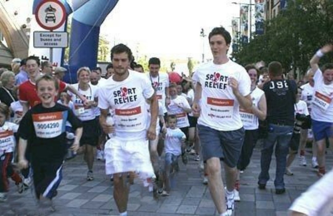 DornanI's tweet photo. 17 years ago today β’ Sons of Jim taking part in Sport Relief 2006
London, May 24, 2006 πΆπͺπ»π΄
#JamieDornan #jamiedornaniloveyou #sonsofjim #davidalexander #sportrelief #charity #sport
https://t.co/HYOHqfJPsn https://t.co/SiJqKs4kNm