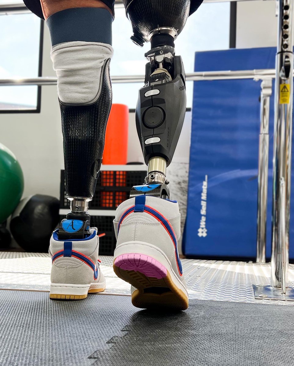 Teena picked up her new prosthetics , swipe to see her awesome sneakers! 
✔️ Mets Games ⚾️
✔️ Gum on the bottom 

#prosthetics #amputeelife #mets #prosthesis  #adaptive